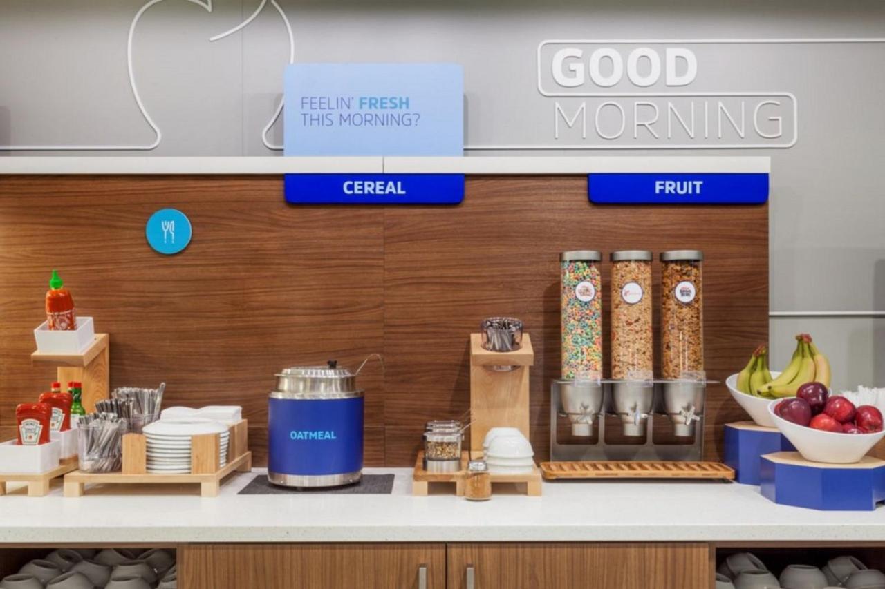 Holiday Inn Express & Suites - Yuba City - Marysville, An Ihg Hotel Екстер'єр фото